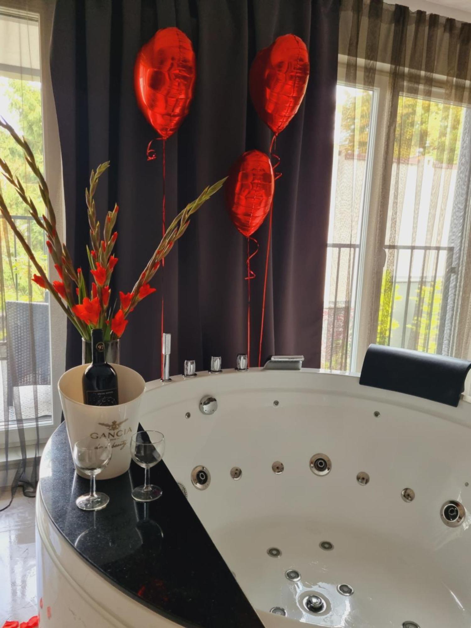 Apartament Jacuzzi Kraków Exteriör bild